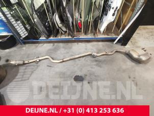 Używane Tlumik koncowy Mercedes E (W213) E-220d 2.0 Turbo 16V Cena € 125,00 Procedura marży oferowane przez van Deijne Onderdelen Uden B.V.