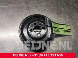 Gebruikte Krukas Poelie Volkswagen Caddy IV 2.0 TDI 102 Prijs € 6,05 Inclusief btw aangeboden door van Deijne Onderdelen Uden B.V.