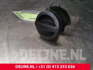 Używane Rurka wlewu oleju Volvo S60 II (FS) 2.0 D3 20V Cena € 10,00 Procedura marży oferowane przez van Deijne Onderdelen Uden B.V.