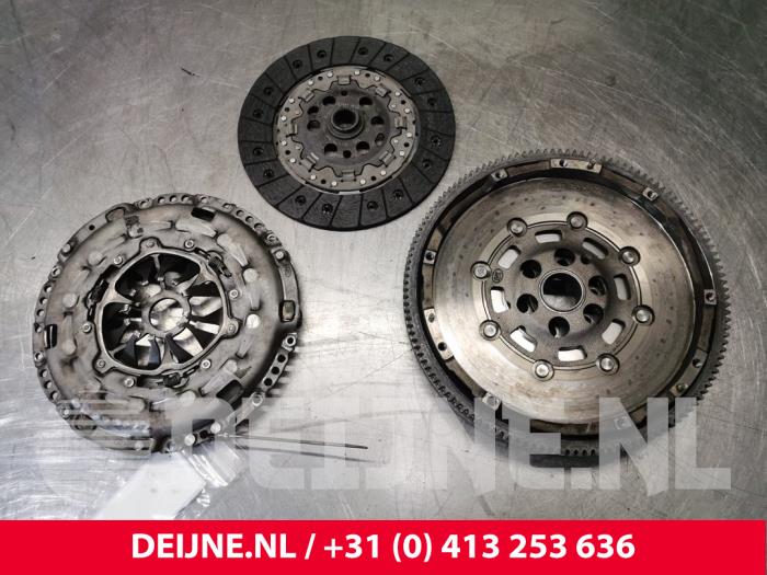 Kopplingssats (komplett) från en Volkswagen Transporter T6 2.0 TDI 150 2020