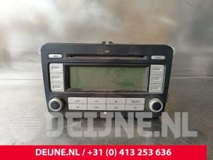 Begagnade Radio/CD-spelare (diverse) Volkswagen Caddy Combi III (2KB,2KJ) 1.9 TDI Pris € 84,70 Inklusive moms erbjuds av van Deijne Onderdelen Uden B.V.