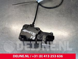 Gebruikte Portierslot Mechaniek 4Deurs rechts-achter Tesla Model S 75D Prijs € 60,50 Inclusief btw aangeboden door van Deijne Onderdelen Uden B.V.