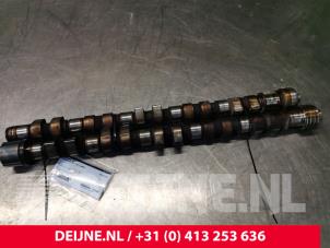 Gebruikte Nokkenas set Volvo V70 (SW) 2.4 T 20V Prijs € 200,00 Margeregeling aangeboden door van Deijne Onderdelen Uden B.V.