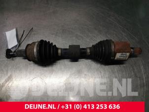 Gebruikte Cardanas links-voor (VWA) Volvo V60 I (FW/GW) 2.4 D6 20V Plug-in Hybrid AWD Prijs € 90,00 Margeregeling aangeboden door van Deijne Onderdelen Uden B.V.