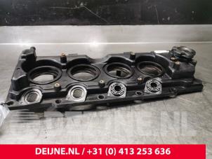 Begagnade Vipparmskåpa Renault Master Pris € 90,75 Inklusive moms erbjuds av van Deijne Onderdelen Uden B.V.