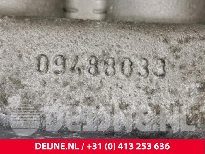 Insugsrör från en Volvo XC90 I 2.5 T 20V 2004