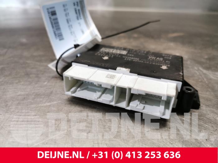 PDC Module van een Volkswagen Crafter (SY) 2.0 TDI FWD 2021