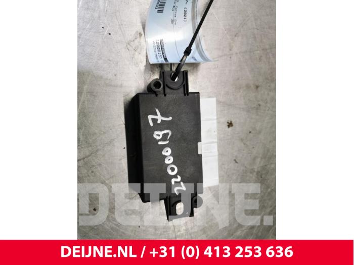 PDC Module van een Volkswagen Crafter (SY) 2.0 TDI FWD 2021