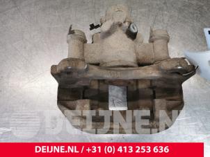 Gebruikte Remklauw (Tang) links-achter Renault Maxity 3.0 DCI 150.35 Prijs € 121,00 Inclusief btw aangeboden door van Deijne Onderdelen Uden B.V.