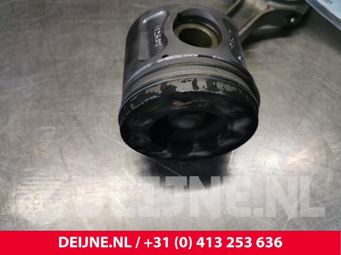 Kolv från en Ford Transit 2015