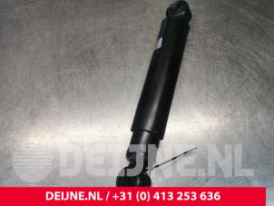 Nya Stötdämpare, vänster bak Hyundai H-100 2.5 Diesel Pris € 60,50 Inklusive moms erbjuds av van Deijne Onderdelen Uden B.V.