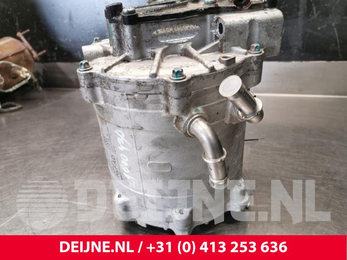 Hybriddrivenhet från en Volvo XC40 (XZ) 1.5 T5 Plug-in Hybrid 16V 2021