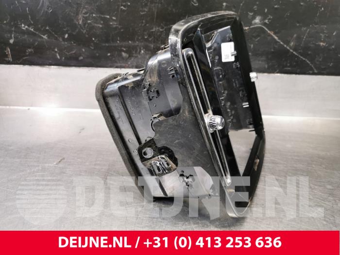 Luftmunstycke, instrumentbräda från en Volvo XC40 (XZ) 1.5 T5 Plug-in Hybrid 16V 2021