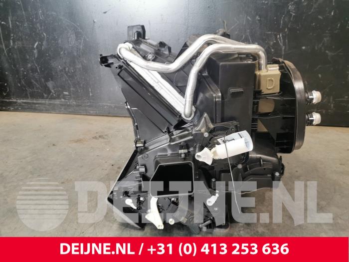 Värmarhus från en Volkswagen Crafter (SY) 2.0 TDI FWD 2021