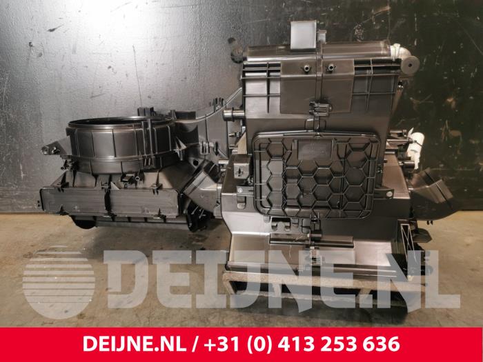 Värmarhus från en Volkswagen Crafter (SY) 2.0 TDI FWD 2021