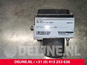 Begagnade ABS-pump Audi R8 (422/423) 4.2 V8 32V FSI Quattro Pris € 450,00 Marginaltabell erbjuds av van Deijne Onderdelen Uden B.V.