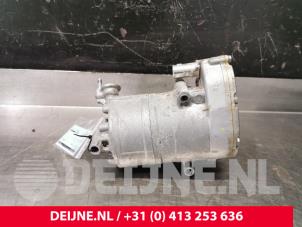 Gebruikte Aircopomp Volvo XC60 II (UZ) 2.0 T8 16V Hybrid AWD Prijs € 775,00 Margeregeling aangeboden door van Deijne Onderdelen Uden B.V.