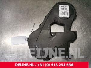 Używane Obudowa rozrzadu Volvo V60 I (FW/GW) 2.4 D6 20V Plug-in Hybrid AWD Cena € 30,00 Procedura marży oferowane przez van Deijne Onderdelen Uden B.V.