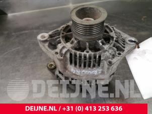 Gebruikte Dynamo Opel Movano Combi 2.8 DTI Prijs € 36,30 Inclusief btw aangeboden door van Deijne Onderdelen Uden B.V.