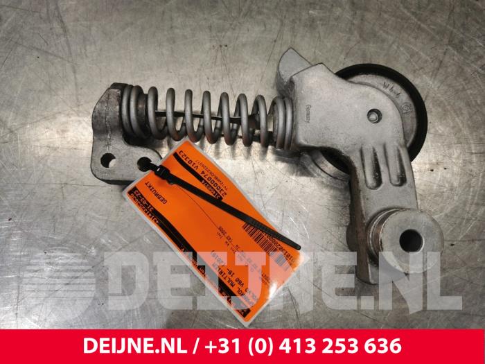 Drivremspännare från en Volvo V60 II (ZW) 2.0 D4 16V 2019