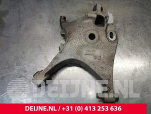 Begagnade Fjäderfäste, vänster bak Volvo V60 II (ZW) 2.0 D4 16V Pris € 85,00 Marginaltabell erbjuds av van Deijne Onderdelen Uden B.V.