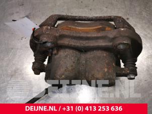 Gebruikte Remklauw (Tang) rechts-voor Ford Transit 2.4 TDCi 16V Prijs € 60,50 Inclusief btw aangeboden door van Deijne Onderdelen Uden B.V.