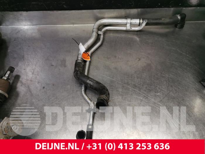 Kylarslang från en Mercedes-Benz Sprinter 3t (910.6) 211 CDI 2.1 D FWD 2018