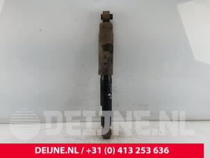 Używane Amortyzator prawy tyl Hyundai H-300 2.5 CRDi Cena € 36,30 Z VAT oferowane przez van Deijne Onderdelen Uden B.V.