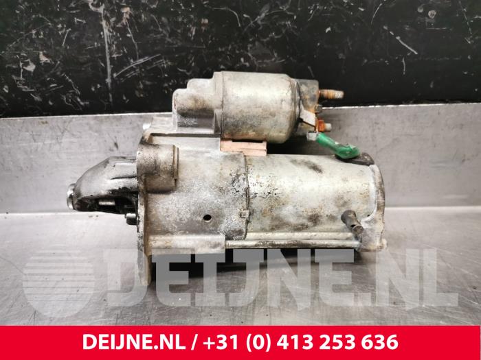 Startmotor van een Ford Transit Connect (PJ2) 1.5 EcoBlue 2020