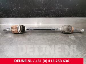 Gebruikte Aandrijfas rechts-achter Tesla Model S 75 Prijs € 242,00 Inclusief btw aangeboden door van Deijne Onderdelen Uden B.V.