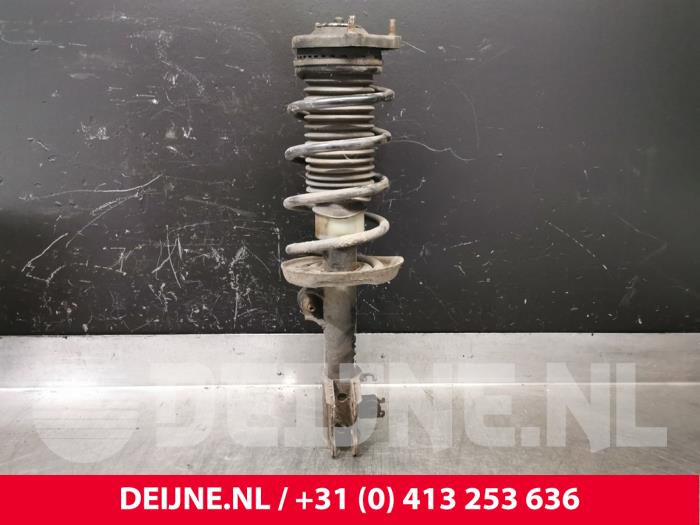 Stötdämparstång, höger fram från en Fiat Fiorino (225) 1.3 JTD 16V Multijet 2008