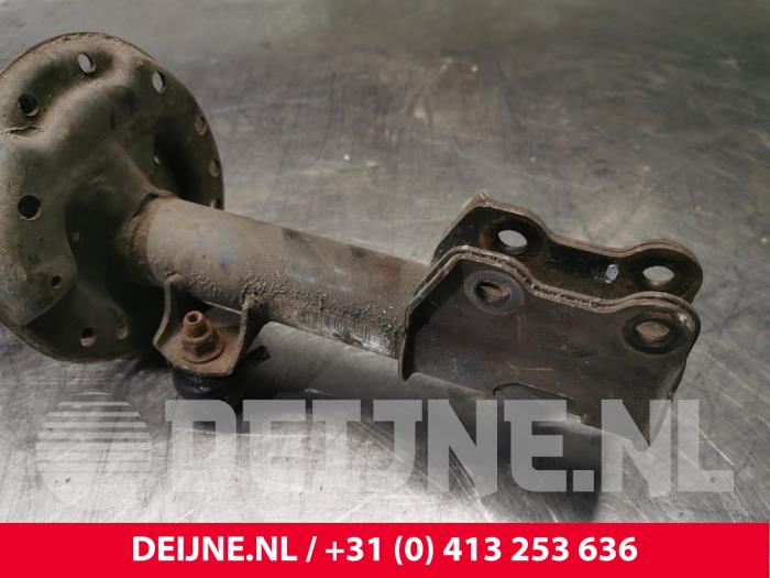 Stötdämparstång, höger fram från en Fiat Fiorino (225) 1.3 JTD 16V Multijet 2008