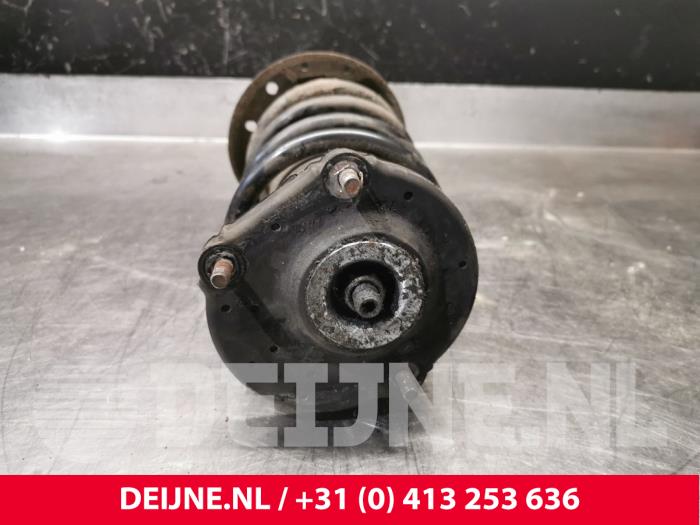 Stötdämparstång, höger fram från en Fiat Fiorino (225) 1.3 JTD 16V Multijet 2008