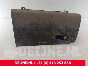 Gebruikte Dashboardkastje Mercedes Vito (447.6) 1.6 111 CDI 16V Prijs € 48,40 Inclusief btw aangeboden door van Deijne Onderdelen Uden B.V.