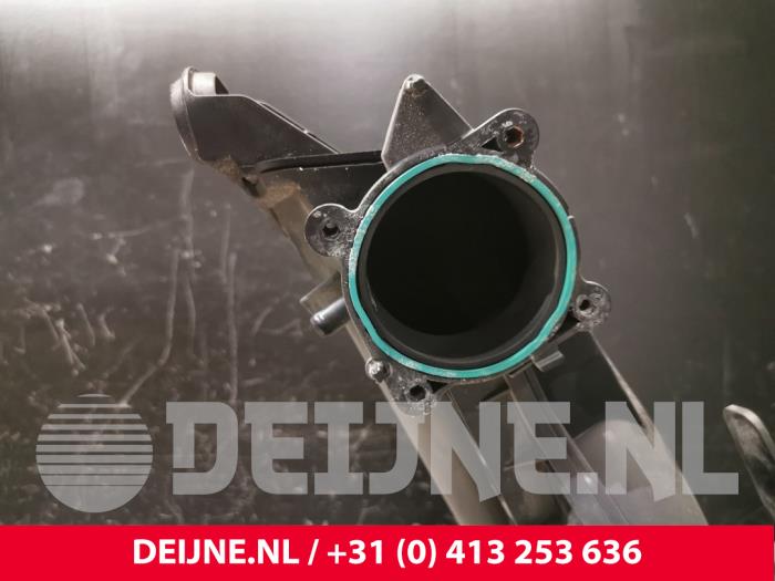 Insugsrör från en Volvo XC90 I 3.2 24V 2007