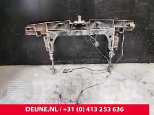 Gebruikte Trekhaak Renault Master III (JV) 2.3 dCi 16V 150 Prijs € 181,50 Inclusief btw aangeboden door van Deijne Onderdelen Uden B.V.