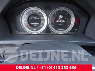 Gebruikte Kilometerteller KM Volvo V60 I (FW/GW) 2.0 D3 20V Prijs € 165,00 Margeregeling aangeboden door van Deijne Onderdelen Uden B.V.