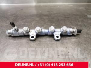 Gebruikte Injector brug Opel Vivaro 1.5 CDTI 102 Prijs € 90,75 Inclusief btw aangeboden door van Deijne Onderdelen Uden B.V.