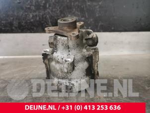 Begagnade Servostyrningspump Opel Movano Combi 2.2 DTI Pris € 72,60 Inklusive moms erbjuds av van Deijne Onderdelen Uden B.V.