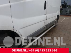 Begagnade Sidobalk Opel Vivaro 1.9 DTI 16V Pris € 90,75 Inklusive moms erbjuds av van Deijne Onderdelen Uden B.V.