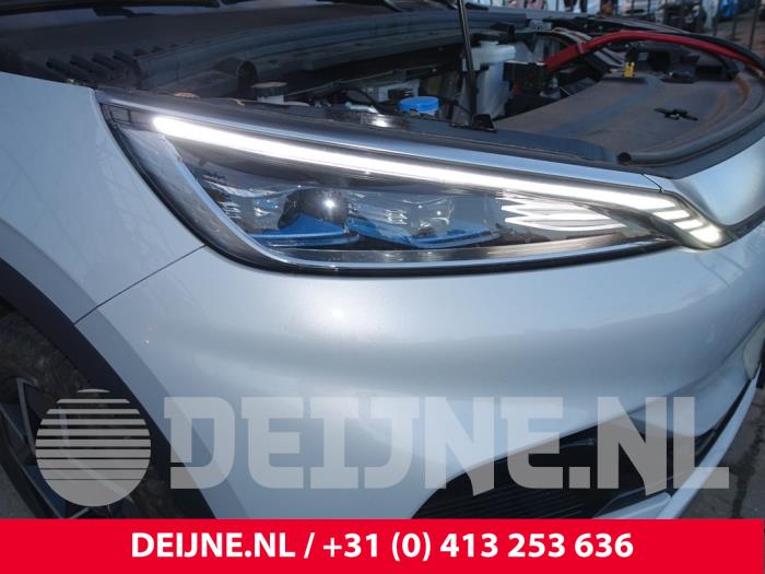 Front (komplett) från en BYD Atto 3 60kWh 2023