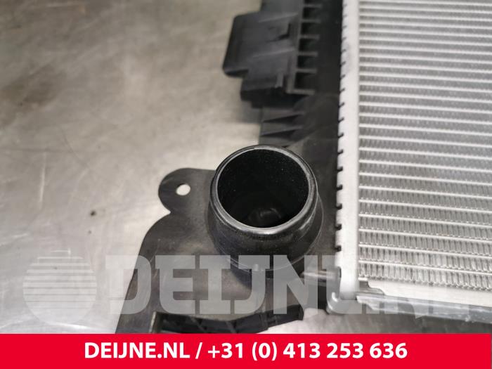 Kylare från en Volvo V60 2022