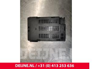 Begagnade AUX/USB-anslutning Volkswagen Transporter T6 2.0 TDI 150 Pris € 24,20 Inklusive moms erbjuds av van Deijne Onderdelen Uden B.V.