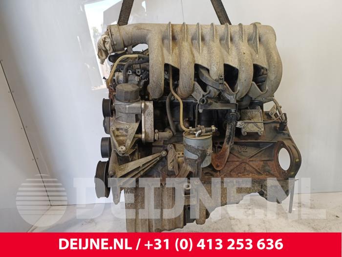 Motor från en Mercedes-Benz Sprinter 4/5t (904/905) 416 CDI 20V 2001