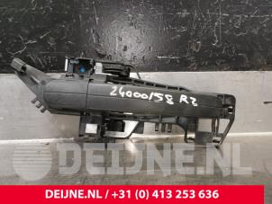 Używane Uchwyt drzwi przesuwnych prawych Ford Transit Custom 2.2 TDCi 16V Cena € 60,50 Z VAT oferowane przez van Deijne Onderdelen Uden B.V.