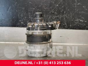 Gebruikte Waterpomp Volvo V60 I (FW/GW) 2.4 D6 20V Plug-in Hybrid AWD Prijs € 100,00 Margeregeling aangeboden door van Deijne Onderdelen Uden B.V.