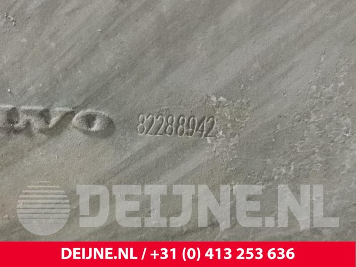 Ljuddämpare, mitten + bak från en Volvo XC90 II 2.0 T8 16V Twin Engine AWD 2017