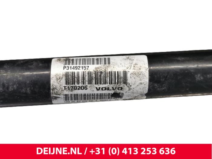 Drivaxel, vänster bak från en Volvo XC90 II 2.0 T8 16V Twin Engine AWD 2017