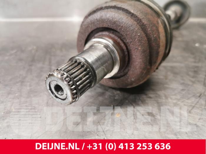 Drivaxel, vänster bak från en Volvo XC90 II 2.0 T8 16V Twin Engine AWD 2017