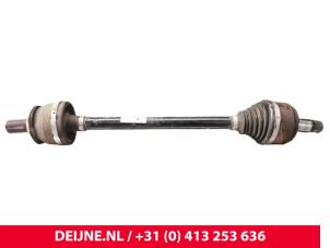 Begagnade Drivaxel, vänster bak Volvo XC90 II 2.0 T8 16V Twin Engine AWD Pris € 275,00 Marginaltabell erbjuds av van Deijne Onderdelen Uden B.V.